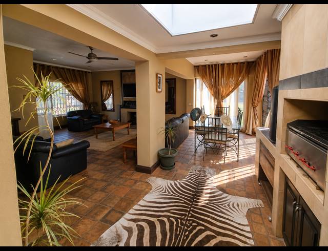 3 BEDROOM HOUSE FOR SALE IN THREE RIVERS PROPER